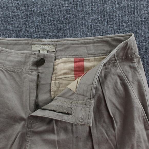Burberry Brit Shorts Women 6 Pleated Cuffed Chino Khaki Preppy Quiet Luxury Chic - Picture 3 of 9